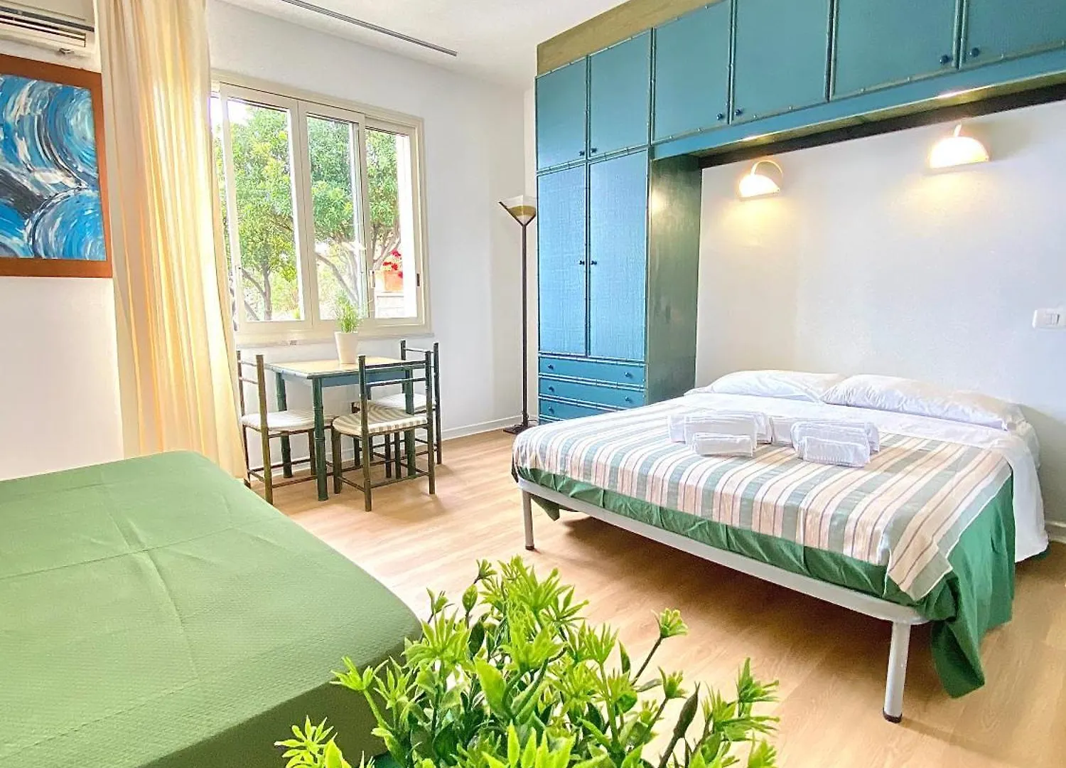 Apartment Yoursea Home Sant'Ambrogio  Italy